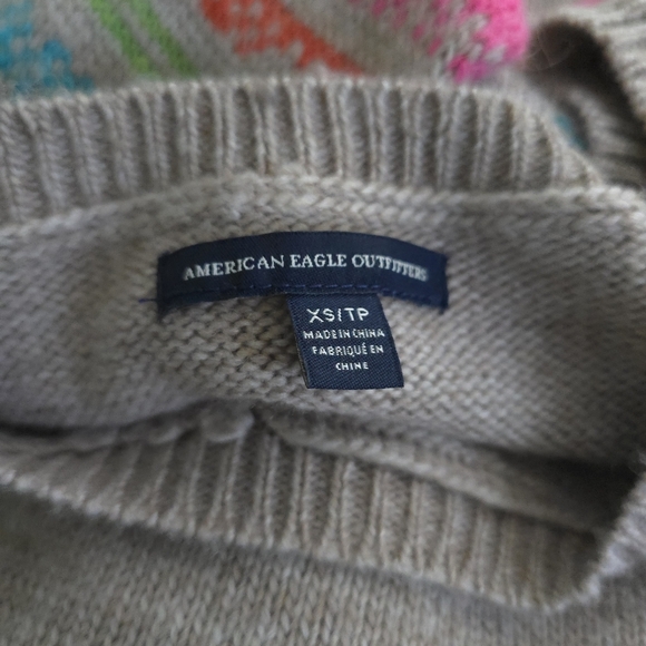 American Eagle Wool/ Mohair Blend Women's Multicolor Patterned Sweater - Picture 5 of 6